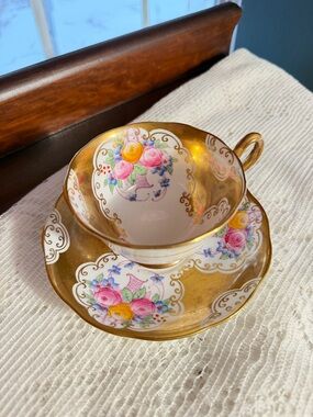 Rare Royal Albert China Tea Cup & Saucer Shape